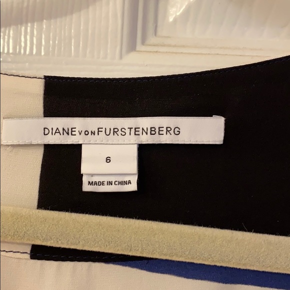 Diane vonFurstnberg size 6 - Picture 3 of 3
